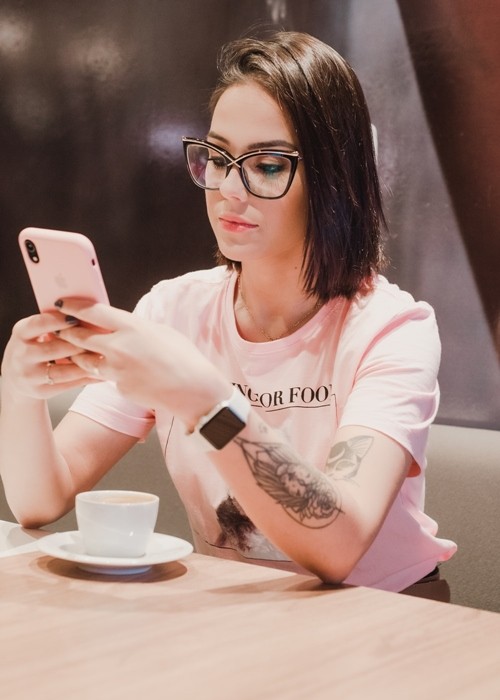 Trên dưới 20 tuổi mà da đã xỉn màu - hóa ra có một lý do khó ai tránh được (và giải pháp) - ảnh 3