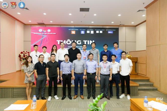 Bùng nổ Ngày hội tuổi trẻ 2019 ở đại học Kinh tế quốc dân - ảnh 1