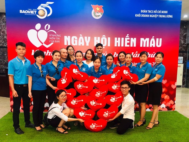7.000 cán bộ, đoàn viên, thanh niên xếp hàng hiến máu tình nguyện - ảnh 6