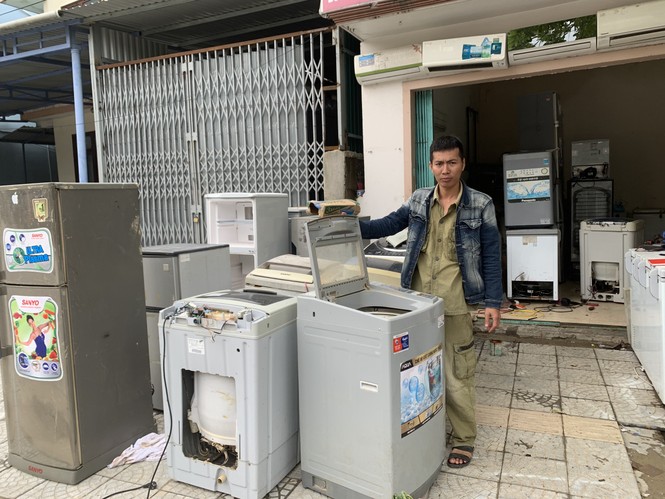 Máy giặt, tủ lạnh bị lũ ngâm, bà con để tui sấy sửa miễn phí cho - ảnh 6