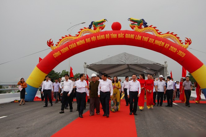 Bắc Giang khánh thành 2 công trình giao thông quan trọng chào mừng đại hội Đảng bộ - ảnh 1