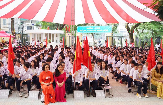 Sở GD&ĐT TP.HCM đưa ra hai phương án tổ chức lễ khai giảng trong mùa dịch COVID-19 - ảnh 1