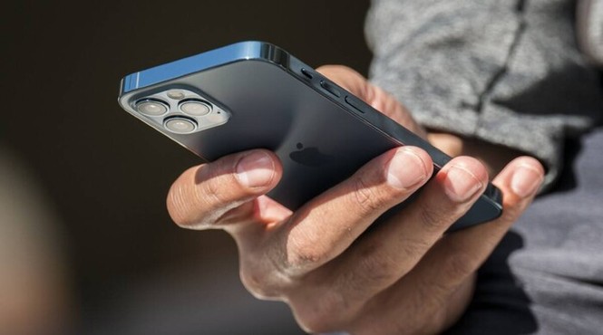 Thị trường iPhone 12, iPhone 12 Pro xách tay ảm đạm: Giá giảm sâu tận 6 triệu đồng - ảnh 3