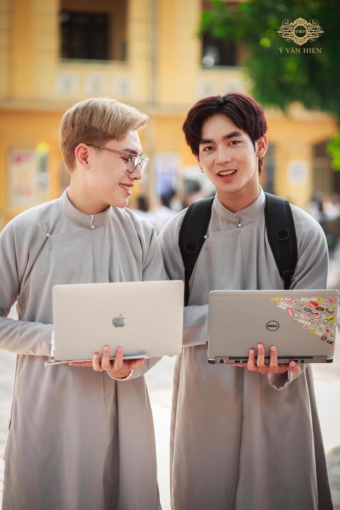 Ai bảo con trai mặc áo dài là không đẹp thì xem ngay bộ ảnh này, chắc chắn sẽ nghĩ khác! - ảnh 7