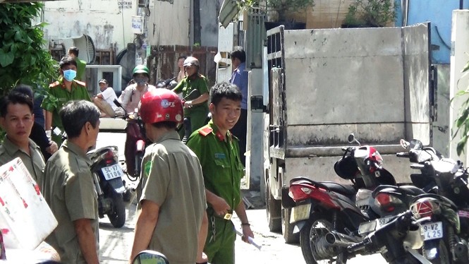 Khám nghiệm hiện trường vụ giết người yêu chặt xác phi tang - ảnh 3