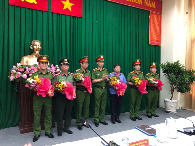 Nhân viên Alibaba ồ ạt dọn đồ khỏi công ty sau khi Nguyễn Thái Luyện bị bắt - ảnh 10