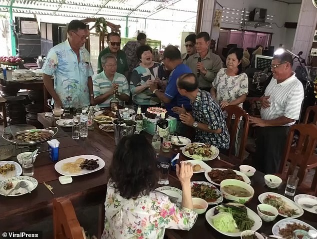 Cụ ông U70 bắn chết bạn giữa buổi họp lớp vì bị bắt nạt cách đây 53 năm - ảnh 1