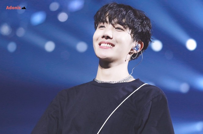 Trong thế giới fangirl: Hoseok cho tớ thấy muốn đến được nơi cao đừng sợ sẽ rơi xuống - ảnh 2