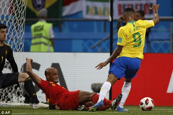 Bỉ tiễn Brazil về nước, World Cup thành sân chơi riêng châu Âu - ảnh 32