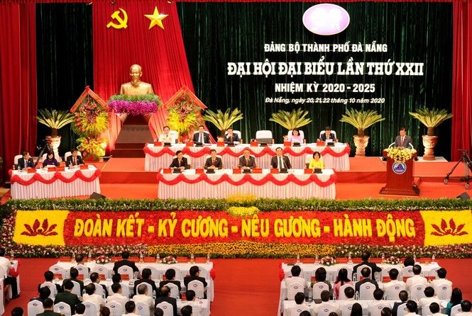 Đại hội đảng bộ TP Đà Nẵng, đại biểu quyên góp được hơn 140 triệu ủng hộ dân vùng bão lụt - ảnh 2