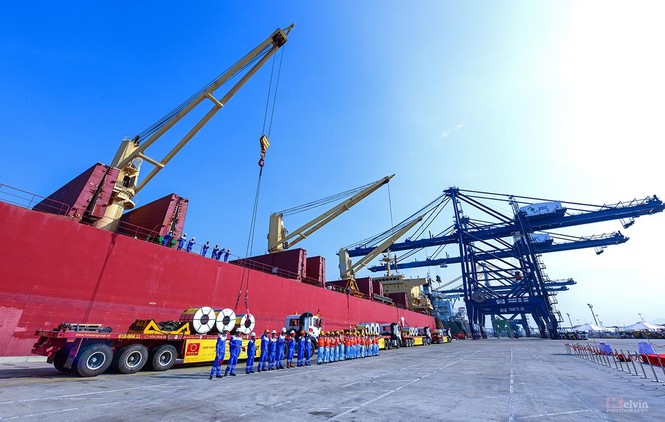 Mỹ áp thuế tôn thép 'khủng', vì sao Hoa Sen vẫn vượt qua? - ảnh 1
