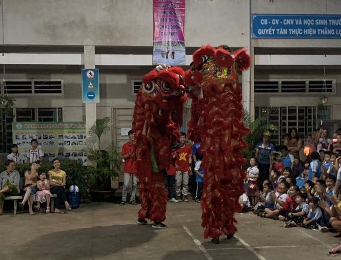 Mang Trung thu muộn đến trẻ em nhỏ vùng khó khăn tỉnh Đồng Nai - ảnh 6