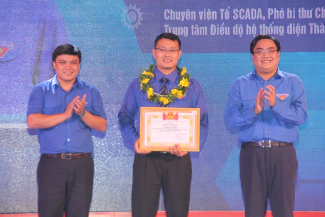 Tuyên dương 43 thanh niên công nhân giàu kỹ năng, nhiều sáng kiến - ảnh 3