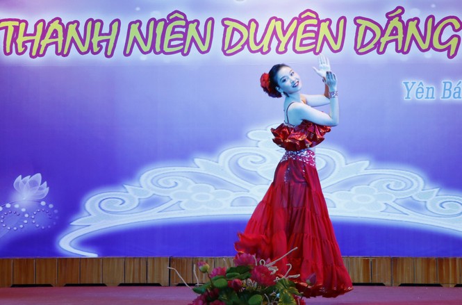 Nguyễn Bảo Ngọc giành Hoa khôi nữ thanh niên duyên dáng Yên Bái - ảnh 3