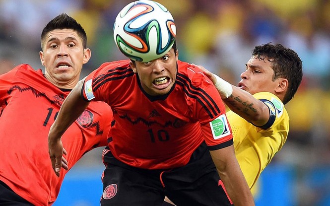 Nét mặt 'khó đỡ' của các sao trên sân cỏ World Cup - ảnh 6