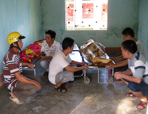 Hai người tử vong khi dùng ma túy tập thể - ảnh 1