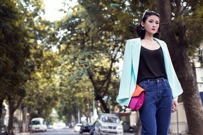 Kha Mỹ Vân chào thu với áo khoác sắc màu - ảnh 5