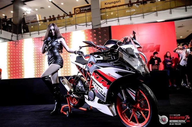 'Bóng hồng' và xế khủng tại lễ hội môtô Bangkok 2016 - ảnh 3
