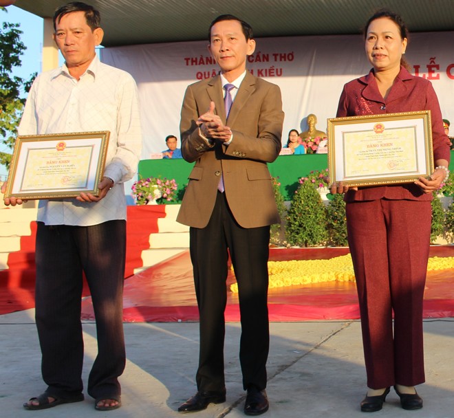 Tưng bừng ngày hội tòng quân ở Sóc Trăng, Cần Thơ - ảnh 5