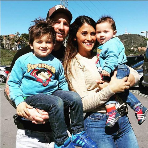 Ghét bị làm ồn, Messi mua luôn... nhà hàng xóm - ảnh 1
