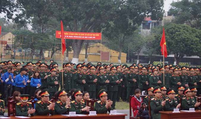Sôi động Tháng Thanh niên của đoàn viên áo lính - ảnh 1