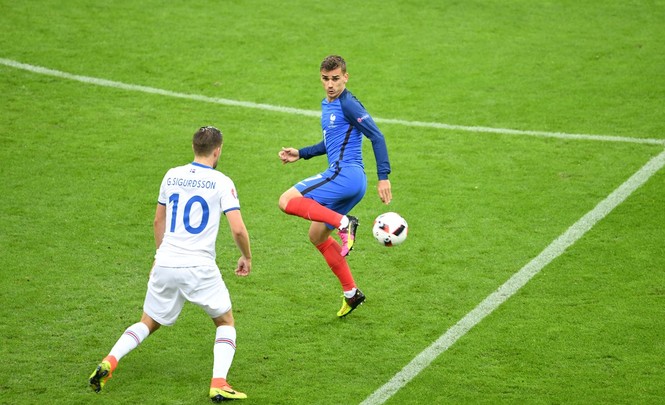 Nhấn chìm Iceland trong 'mưa gôn', Pháp gặp Đức ở bán kết - ảnh 11