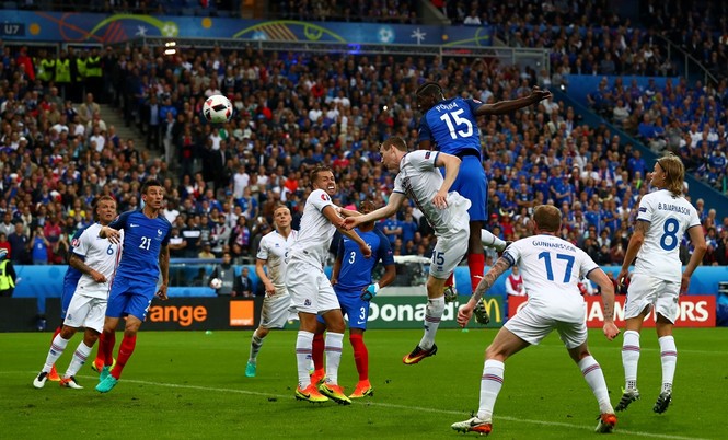 Nhấn chìm Iceland trong 'mưa gôn', Pháp gặp Đức ở bán kết - ảnh 16