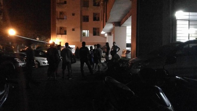 Người nước ngoài 'khống chế' hai con ở chung cư Sài Gòn - ảnh 1