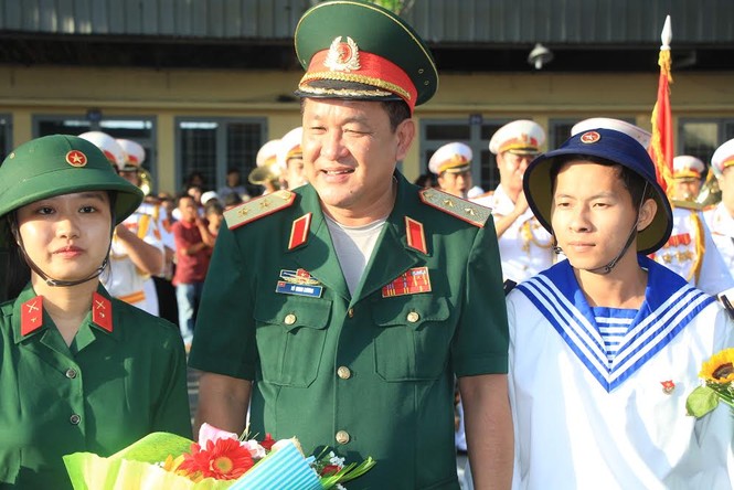 Gần 4.000 thanh niên TP.HCM lên đường nhập ngũ - ảnh 6