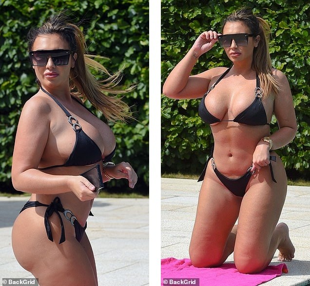 ‘Ngộp thở’ với vòng một ngoại cỡ của sao truyền hình Lauren Goodger - ảnh 3