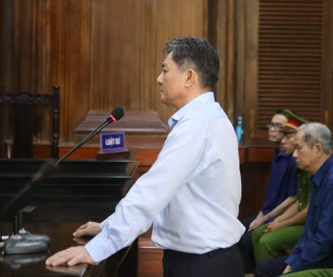 Hôm nay, cựu Phó Chủ tịch TPHCM Nguyễn Hữu Tín nói lời sau cùng trước Tòa - ảnh 2