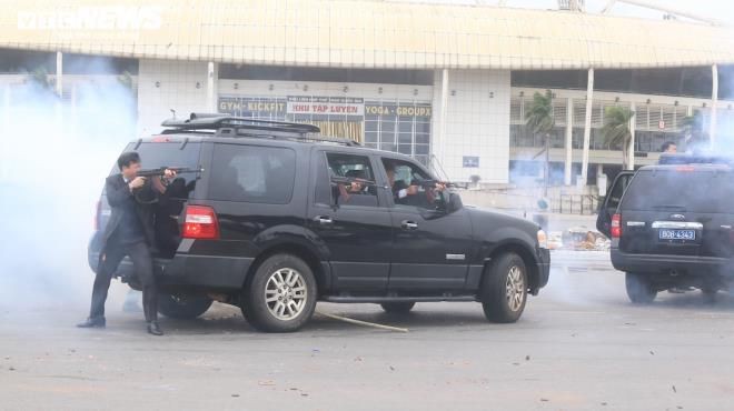 Bộ Công an bố trí lực lượng nhiều vòng, nhiều lớp bảo vệ Đại hội XIII của Đảng - ảnh 2