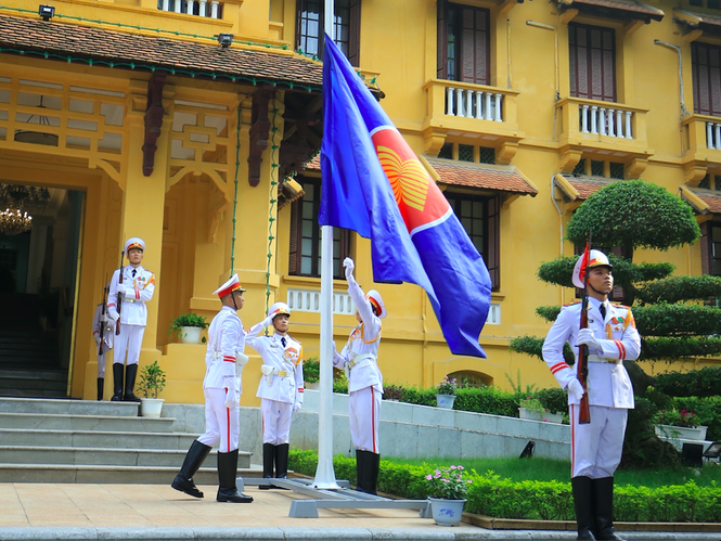 Asean qua 52 năm gồng mình trước giông bão - ảnh 6
