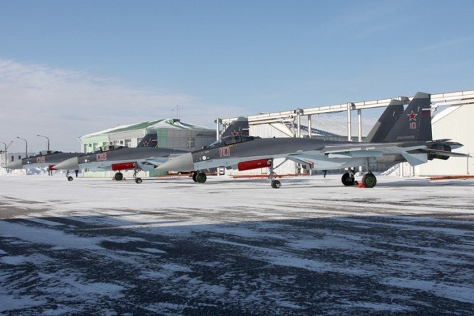 Khám phá nhà máy chế tạo siêu tiêm kích Su-35 - ảnh 1