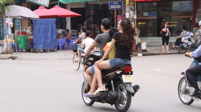 Người dân Móng Cái “vô tư” vi phạm giao thông - ảnh 7