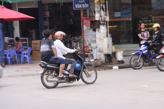 Người dân Móng Cái “vô tư” vi phạm giao thông - ảnh 4
