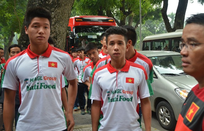 U19 Việt Nam tưởng nhớ Đại tướng Võ Nguyên Giáp - ảnh 1