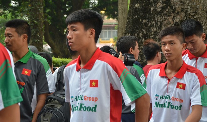 U19 Việt Nam tưởng nhớ Đại tướng Võ Nguyên Giáp - ảnh 4