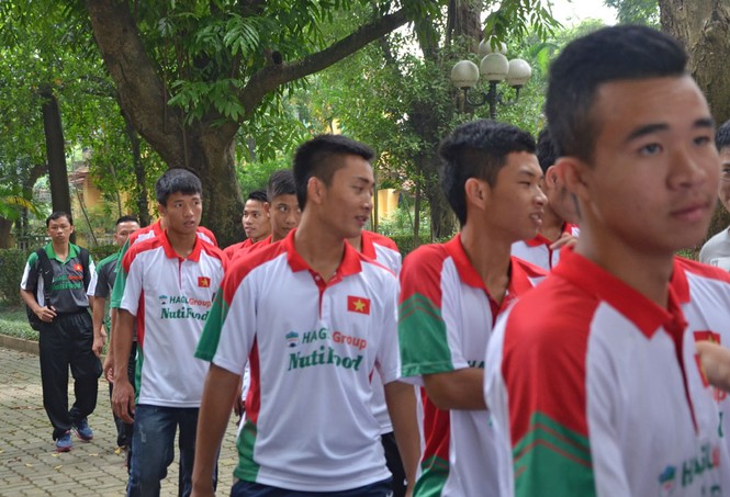 U19 Việt Nam tưởng nhớ Đại tướng Võ Nguyên Giáp - ảnh 9