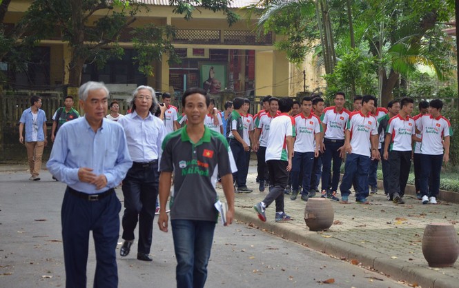 U19 Việt Nam tưởng nhớ Đại tướng Võ Nguyên Giáp - ảnh 10