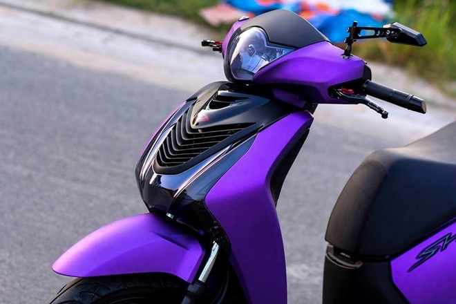 Honda SH 2013 sơn màu tím nhám như siêu xế Lamborghini - ảnh 2