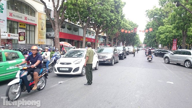 Honda City đâm loạn xạ như phim giữa ngã tư - ảnh 4