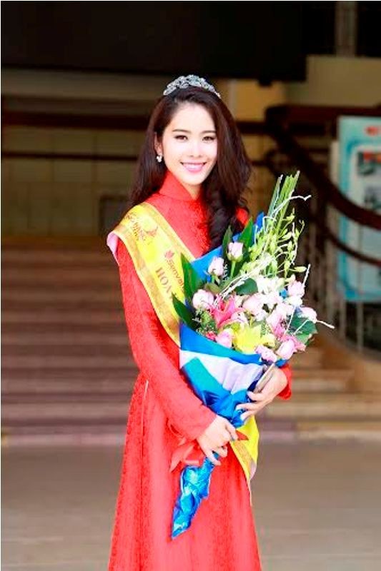 Trường VHNT Quân đội tặng bằng khen cho Hoa khôi Nam Em - ảnh 3