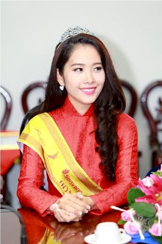 Trường VHNT Quân đội tặng bằng khen cho Hoa khôi Nam Em - ảnh 2