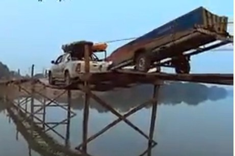 Hai tên 'cẩu tặc' trèo tường vào nhà trộm chó - ảnh 7