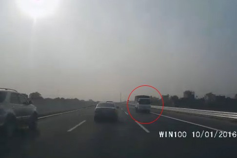 Hai tên 'cẩu tặc' trèo tường vào nhà trộm chó - ảnh 9