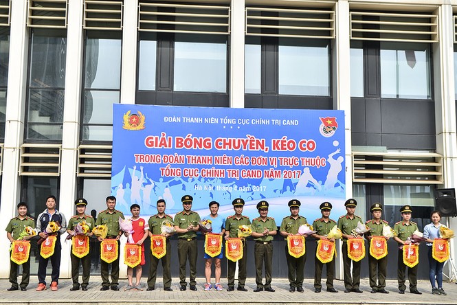 Đoàn Thanh niên các đơn vị thuộc Tổng Cục Chính trị CAND tranh tài thể thao - ảnh 1