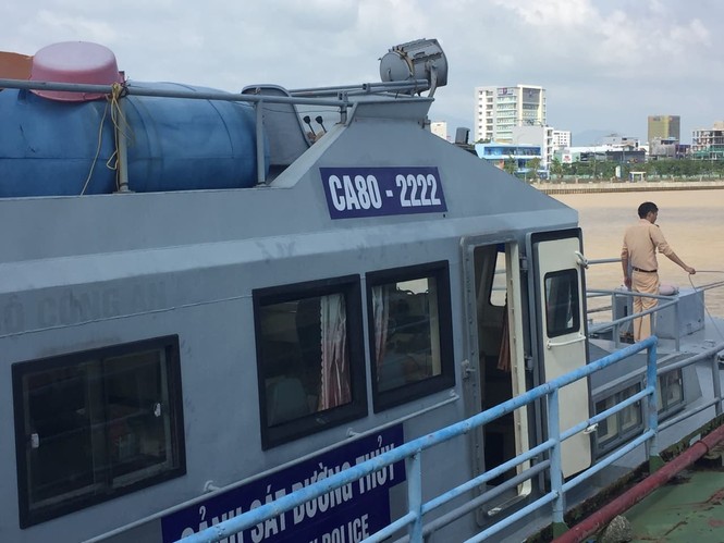 Thứ trưởng Bộ Công an chỉ đạo công tác phòng chống bão lũ tại miền Trung - ảnh 1