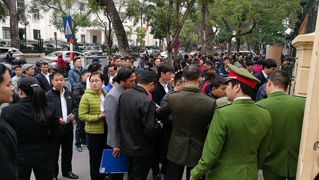 phiên tòa xử hà văn thắm - ảnh 9