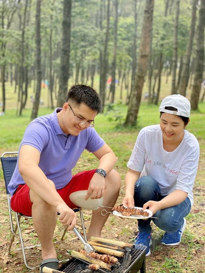 Showbiz 3/5: Duy Mạnh mơ màng bên hình quý tử, ChiPu